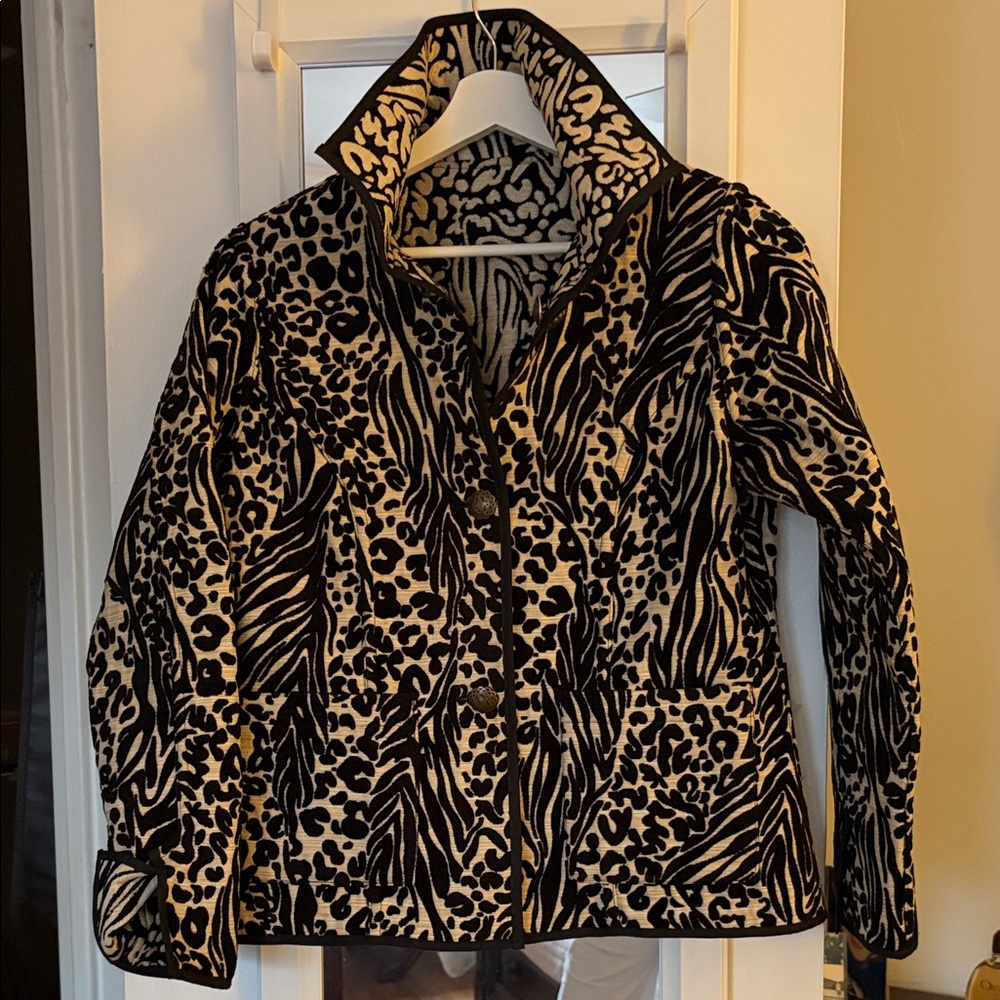 Elegant Black and Cream Women's Jacket